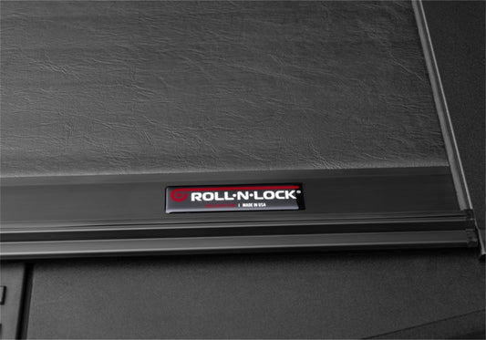Roll-N-Lock 15-18 Ford F-150 SB 77-3/8in M-Series Retractable Tonneau Cover Roll-N-Lock