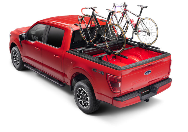 Roll-N-Lock 15-20 Ford F150 (67.1in Bed Length) A-Series XT Retractable Tonneau Cover Roll-N-Lock